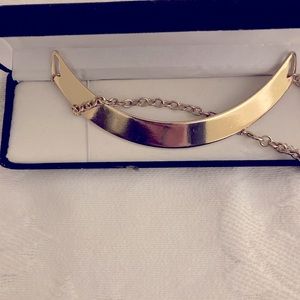 Gold Collarbone Necklace